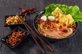 乐回味柳州螺蛳粉