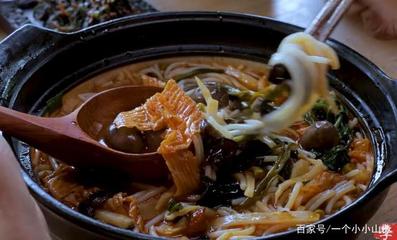李子柒螺蛳粉远销国外100多个国家,工厂只负责代加工