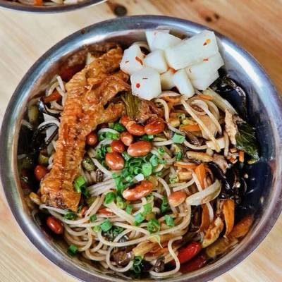螺蛳粉,只有0和无数次