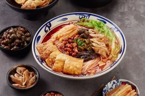 莹雯卤味螺蛳粉加盟