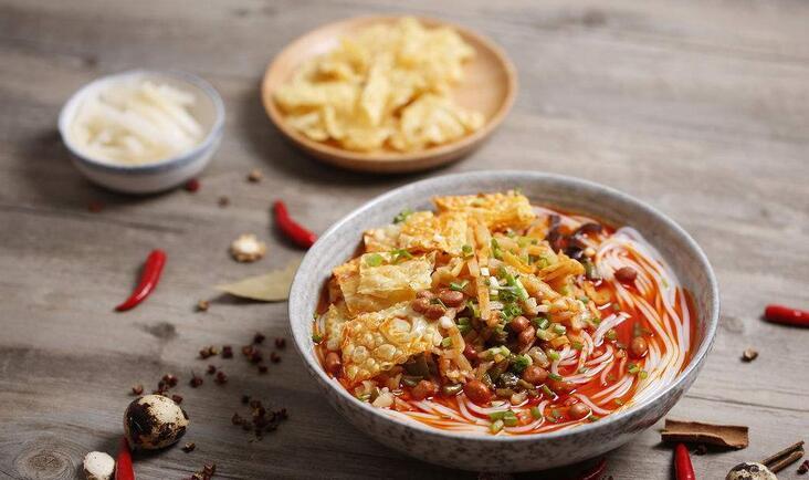 开一家阿生哥螺蛳粉店要多少钱?开140㎡店仅需44.58万!